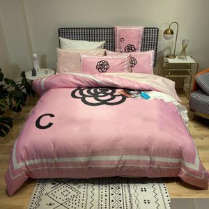 Bedding Sets Luxury Pink Designer Silk Letter Printed Queen Size Duvet Er Bed Sheet Fashion Pillowcases Comforter Set Drop Delivery Dh0Bs