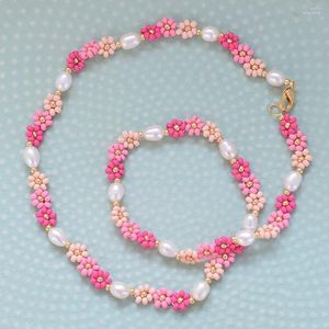 Gargantilha boêmia delicate margarida flor frisada contas de vidro rosa misturadas colares de pérolas reais joias artesanais para mulheres