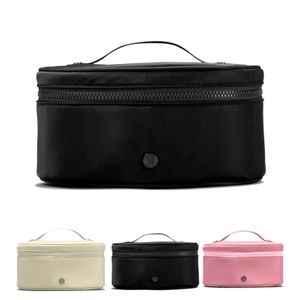 3 cores Cosmetic nylon feminino Oval duffle make up luxos Designer Toiletry Kits bolsa para viagem noturna lavagem masculina Sacos bolsa Stuff Sacks organizador de produtos de higiene pessoal