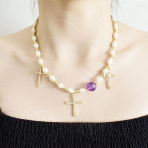 Choker Elegancki biały imitacja Pearl Peads Naszyjnik z łańcuchem obojczyków dla kobiet Wedding Biżuteria Cyrron Cross Cross Cross