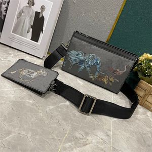 Pochette Voyage Gaston Carteira Wearable Bolsas de Ombro Homem Crossbody Messenger Bag Designer Bolsa Moeda Men Clutch Bag Luxo YK Handbag