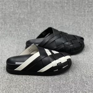 Summer Woven Leather Slippers 2023 Fashion New Baotou Flat Outdoor Comfortable Leisure Shopping Sandals