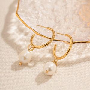 Hoop kolczyki Chic Ins 18k złota platowana w zawieszek Perła Mała C Kształt Kobiety Otwarcie Huggie Designer Earing Boho Fashion Jewelry