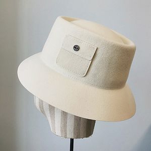 女性用の新しい温かいウール冬の帽子クローシュfedora帽子レトロスタイルのポケットバケツハットレディースフロッピー教会ダービーパーティーハット
