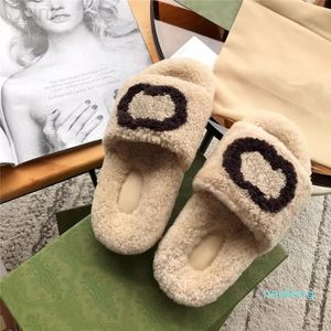 Moda Lüks Kadın Ayakkabı Tasarımcısı Kürk Terlik Sonbahar Ve Kış Kadın Flip Flop Kabarık Kürk Harf Pembe İşlemeli Düz Ayakkabı