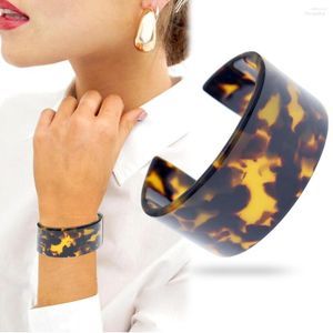 Bangle Tortoise Shell Acrilico Aperto Largo Bracciale da donna Polsino Leopardo vintage Big Famous Jewelry Round Classic Aka Sorority