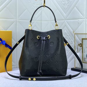 Designer Bag Mens and womens large capacity bucket Bag #45256 Solid clor leather shoulder Bag Retro embossed bag Temperament portable crossbody bag