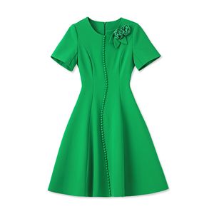 2023 Summer Green Solid Color Dress Short Sleeve Round Neck Knee-Length Casual Dresses W3L049509