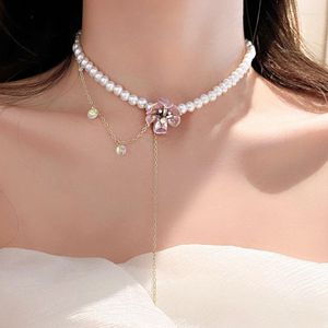 Pendant Necklaces Elegant Imitated Pearl Jewellery Trendy Beaded Chains Romantic Flower Classic Necklace For Women Delicate Neck Chain