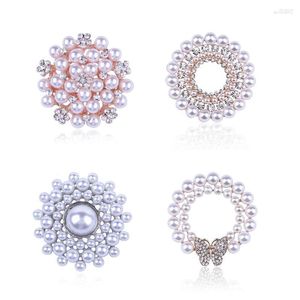 Brooches Fashion Imitation Pearls Rhinestones Round Flower Pin Women Bouquet Sweater Scarf Accessories Wedding Jewelry