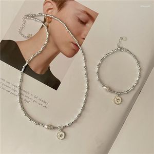 Collana Orecchini Set Sezione Di Bambù Braccialetto Di Perle A Forma Di Cuore Senso Anziano Delle Donne Di Accessori Di Moda Gioielli Squisiti Unici