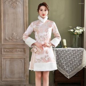 Ubranie etniczne Tradycyjne ubrania chińskie dla kobiety zima gruba sukienka cheongsam haft vintage wełniany kobieta Qipao 31772