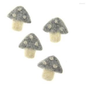 Hair Clips Brand 20PCs Handmade Wool Felt Cute Mushroom Patch Sticker Button DIY Ornament Accessories Girls Jewelry Garment Decor