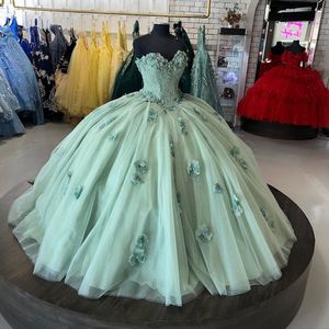 Nya gröna quinceanera -klänningar applikationer pärlor paljett prinsessor bollklänningar vestido de 15 anos korsett söt 16 klänning