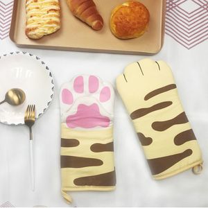Bakeware Oven Mitts Durable Cotton Modern Cute Kitten and Cat's Paws Pattern Baking and Microwave Heat-proof Gloves