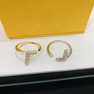 Woman Diamond Cluster Rings Luxury Designer Love Ring Mens Letter Gold Jewelry F Band Promise Rings Couple Ring Wedding Jewlery 236281C