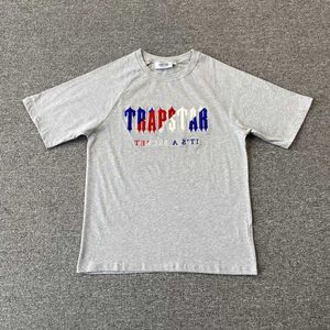 Streetwear T 셔츠 남성 패션 힙합 Tshirt Trapstar 남성 의류 반팔 T 셔츠 여성 레터링 수 놓은 탑스 티셔츠