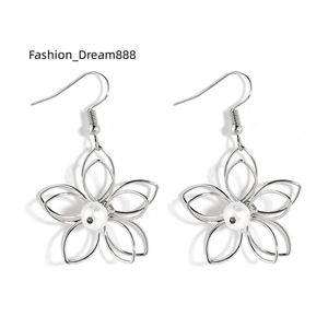 Modern cute flower pearl earrings Pacific Islands artificial jewellery for girls