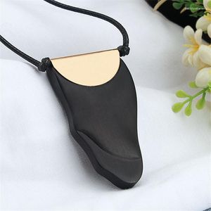 Pendant Necklaces Chinese Ebony Necklace Sweater Long Chain Black Feather Rope Women Handmade Woody Leaf Geo Exquisite