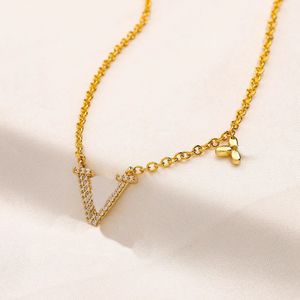 Luxury Designer 18K gold plated pendant necklace bead chain for men and women trendy jewelry fashion accessories gifts never tarnish