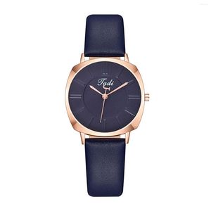 Relógios de pulso Relógios femininos de luxo Pulseira de couro analógico Quartzo Moda Relógios de temperamento Relogio Feminino