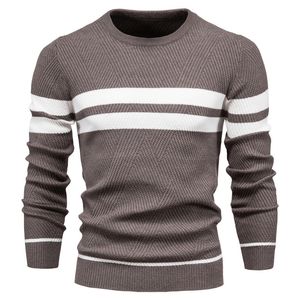 Herrtshirts 2023 Spring och Autumn Stripe Round Neck tröja Fashion Color Block Pullover Knit 230628