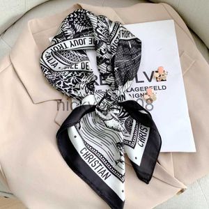 Bandanas 70*70 cm Brand Women Summer Scarves sjalar huvudduk Square Lady Beach Silk Scarf Travel sjal x0628