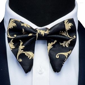 Papillon Novità da uomo grande Papillon floreale Rosso Nero Solido Moda Fiori per uomo Accessori da sposa