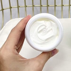 Famous Brand The Moisturizing Cream Regeneration Lotion Intense Face Skin Care Cream 30/60/100ml Top Quality Fast And Free Shipping