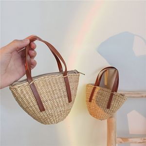 Handväskor Kids Straw Purse Söta tvärsäckar för flickor Coin Pouch Kawaii Toddler Rattan Beach Tote Clutch Bag 230628