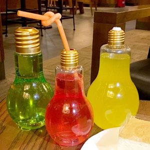 Mugs 10PCS Creative Summer Bulb Water Bottle Brief Fashion Cute Milk Juice Light Shape Cup Leak proof PlasticBottle Party Cups 230627