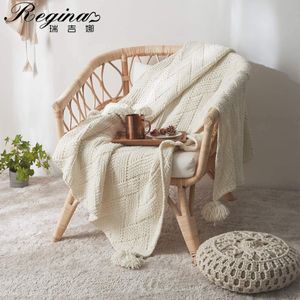 Одеяла REGINA Nordic Chenille Throw Blanket For Sofa Bed Luxury Knit Texture Tassel Home Decor Soft Cozy Elegant Stripe 230626