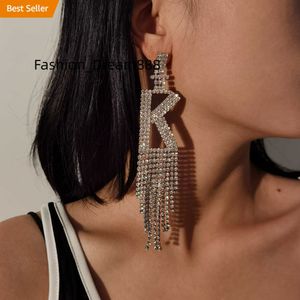 Luxury Silver Diamond Crystal Long Chain Rhinestone Big A-Z 26 Initial Letter K Alphabet Tassel Drop Dangle örhängen för kvinnor