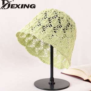 Summer Handmade Crochet Bucket Hat Korean Short-brimmed Bucket Hat Women Go Out Shopping Fisherman Hat Fashion Hollow Panama