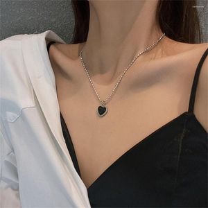 Pendant Necklaces DAXI Kpop Black Heart Necklace French Metal Love Clavicle Chain Korean Simple Female For Women