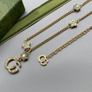 ペンダントネックレス女性デザイナージュエリーレディースネックレスレターダイヤモンドアクセサリーデザイナーゴールドチェーンCyg2391233