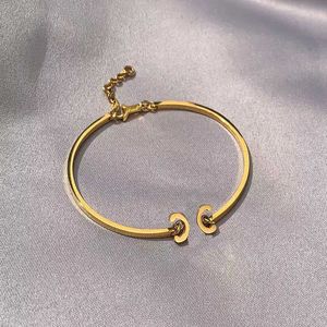 Designer Collana di alta qualità Colletto girocollo Punk retrò catena a maglie grosse Bracciale da donna Accessori di gioielli di design per il nuovo anno