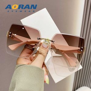 2023 Ny stor ram Slim Anti UV Female Fashion Ins Advanced Sense Frameless Glasses