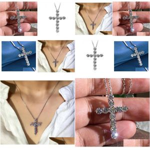 Pendanthalsband 925 Sterling Sier FL Round Cut White Topaz Cz Diamond Cross Party Women Clavicle Necklace Gift Drop Delivery Jewel DHVCB