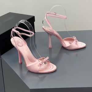 Yüksek topuklu pamuklu yumuşak kumaş sandaletler Stilletto Topuklular 8.5cm 10cm Moda Peeptoe Kadın Tasarımcıları Deri Dış Tabanı Akşam Borsu Ayakkabıları