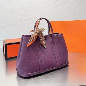 Women's brand-name bag 30 20cm handbag purse 2023 French designer leather fashion garden bag elegant handbag gift scarf pony