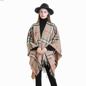 Hot selling ethnic style Lhasa Lijiang gradient plaid shawl with cape, autumn and winter blanket, tassel shawl
