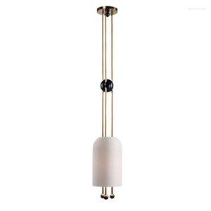 Lampy wiszące produkt pojedynczy żyrandol na głowie Nordic Restaurant Nowoczesne minimalistyczne lampę w kolorze batonicznym Szkło