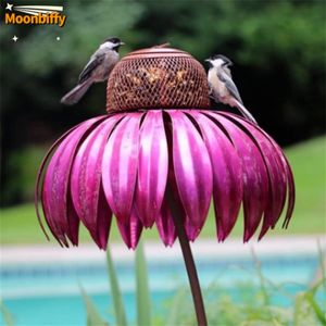 庭の装飾は、スタンドの金属製の花の形をした屋外装飾ピンクのコーンローワーコンテナアクセサリー230627を備えた鳥の餌箱のボトル