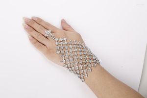 Браслеты с подвесками Свадебный браслет Латинские танцы High-End Rhinestone Finger Chain Performance Hand Jewelry Свадебные аксессуары