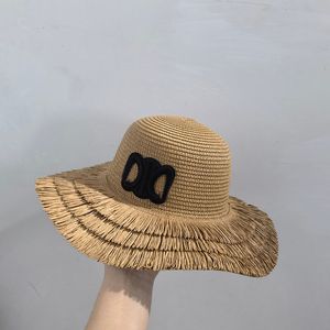 Designer gräs Braid Wide BreM Hats Mense Womens Straw Bucket Hat Rep C Cap Sun Prevent Bonnet Snapback Flera färger med justerbar hakrem för solskydd