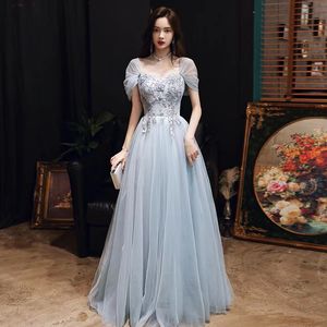 Baby Blue Prom Dresses Sexy See Through Lungo pizzo con perline Perle Fiori Ragazze Laurea Sera Homecoming Party Abiti formali Pizzo Appliqued Abiti da sera con perline