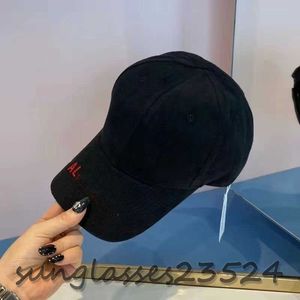 Projektantki mężczyzn Klasyczne alfabet baseball czapka snapback czapka na zewnątrz Regulowany daszek Super wysokiej jakości wielokolorowy czarny kapelusz z czerwonym haftem