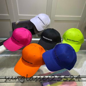 Top Kapaklar Yüksek Kaliteli Sokak şapkası Moda Beyzbol şapkası Bayan Tasarımcı Spor Renkleri casquette Ayarlanabilir Fit Şapkalar