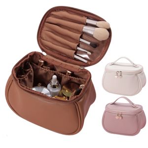 Cosmetische tassen Cases Grote make-up tas Vrouwen reizen lederen make-up organizer Vrouwelijke toilettas Grote capaciteit cosmetische tas Opbergetui 230629